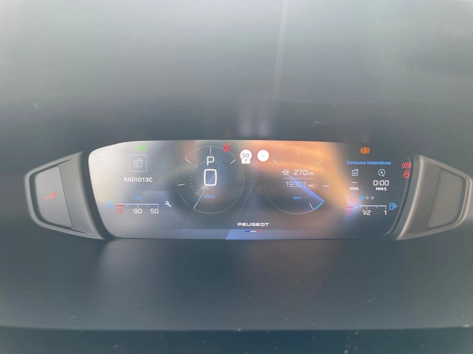 Peugeot 308 1.2 ALLURE PACK PURETECH 130 4X2 EAT8 5P 2024 - Imagen 11 de 20
