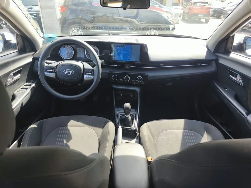 Hyundai ACCENT 1.5 PLUS MT 2026 - Imagen 11 de 20