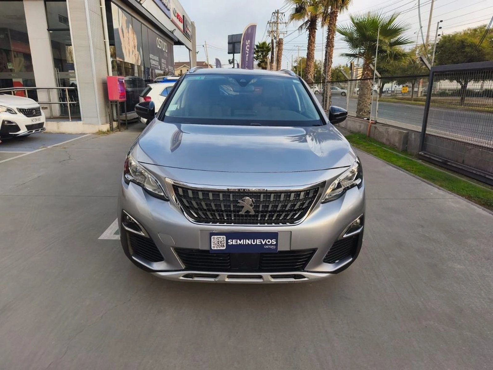 Peugeot 3008 ALLURE BLUEHDI 1.5 2019 - Foto 3 de 20