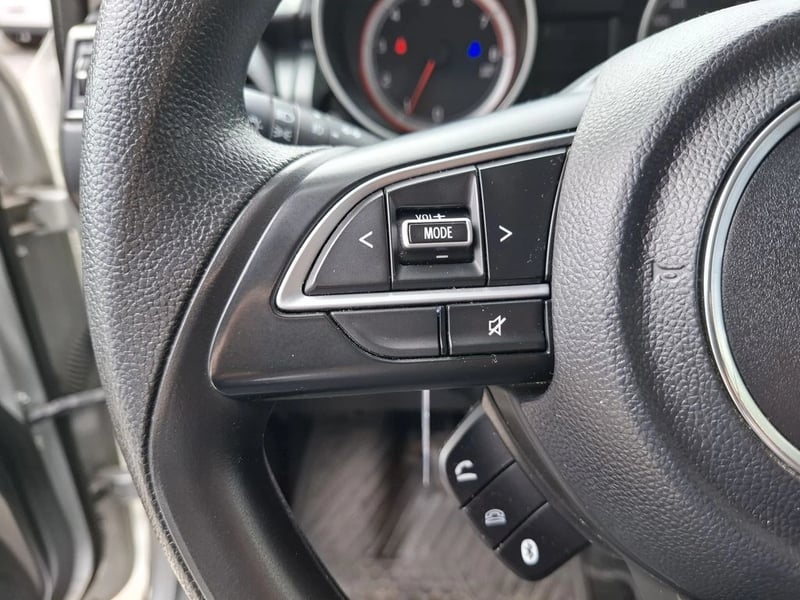 Suzuki SWIFT GL 1.2 2025 - Imagen 15 de 20