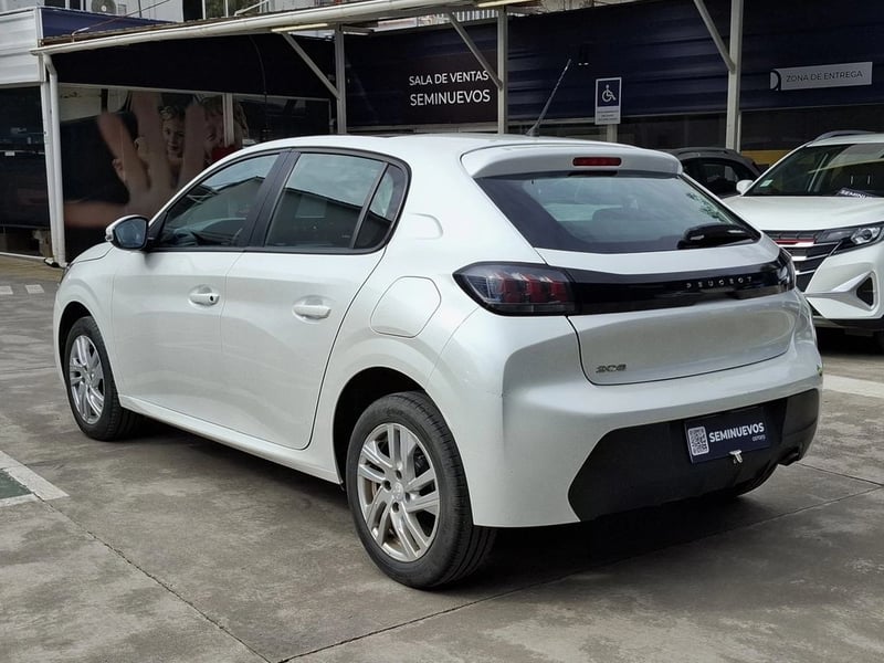Peugeot 208 1.2 STYLE PURETECH 75 4X2 MT 5P 2023 - Imagen 10 de 20