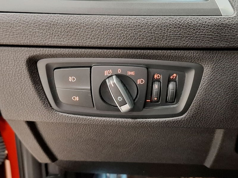 BMW 120 2.0T AT 3P M SPORT 2019 - Imagen 19 de 20
