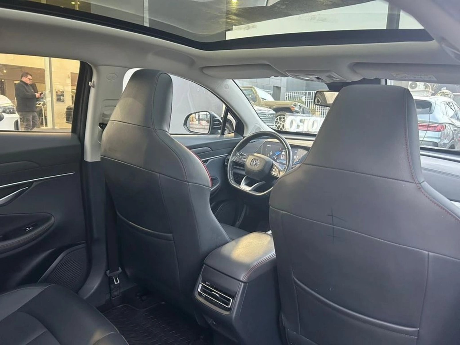 CHANGAN UNI-T ELITE 1.5 AUT 2022 - Imagen 7 de 15