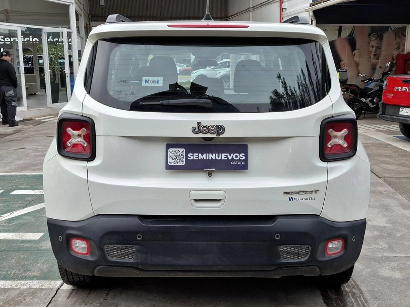 Jeep RENEGADE AT 1.8 2022 - Imagen 8 de 20