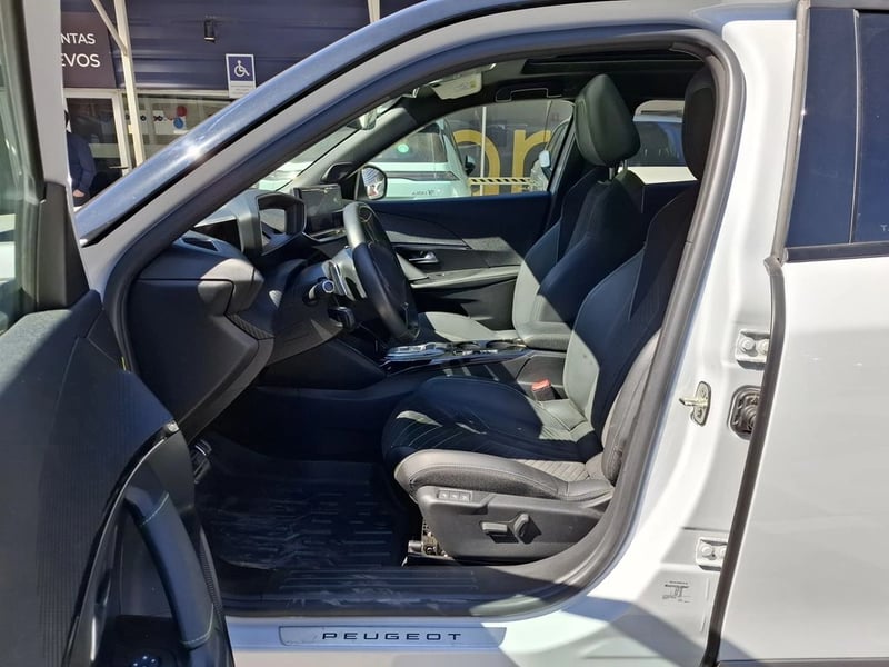 Peugeot 2008 BLUE HDI 130 GT 2024 - Imagen 12 de 20