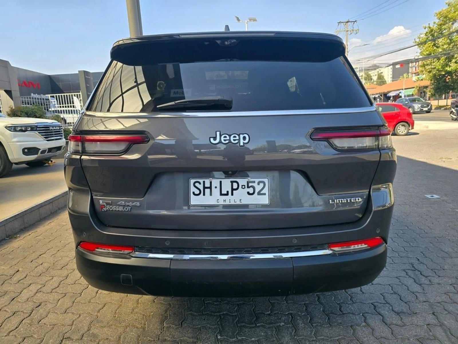 JEEP GRAND CHEROKEE 2023 - Imagen 6 de 20