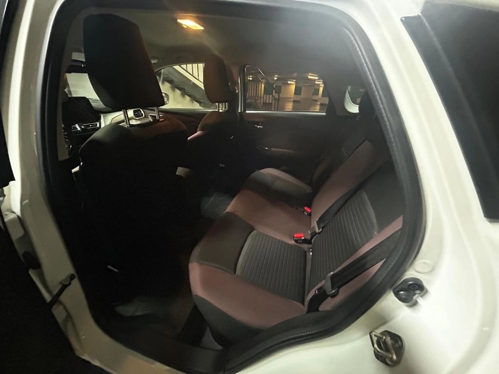 Suzuki FRONX 1.5 GLX AT HIBRIDO 2025 - Imagen 9 de 16