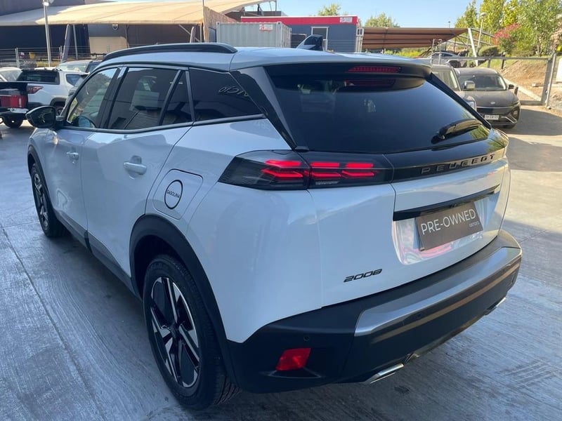 Peugeot 2008 1.2 ALLURE PACK PURETECH 130 AT 2024 - Imagen 8 de 20