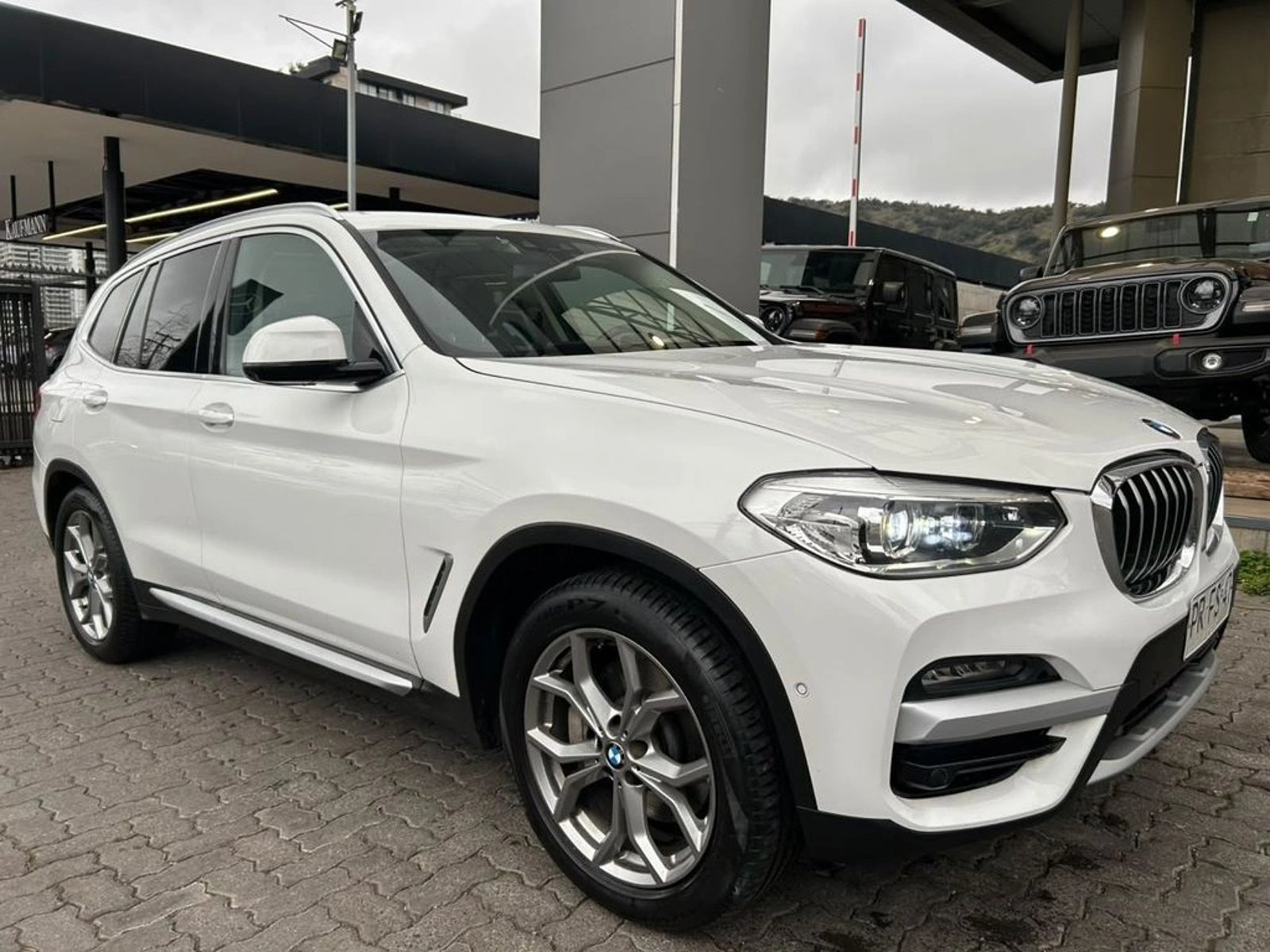 BMW X3 3.0 X-DRIVE 30D DIESEL X-LINE 4X4 AT 5P 2021 - Foto 4 de 16