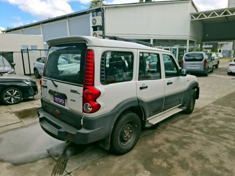 Mahindra SCORPIO 2.2 CRDE DIESEL 4X2 MT 5P 2019 - Imagen 6 de 11