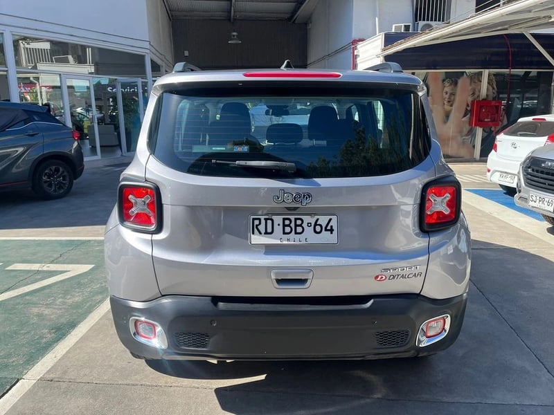 Jeep RENEGADE 1.8 SPORT 4X2 MT 5P 2021 - Imagen 7 de 14