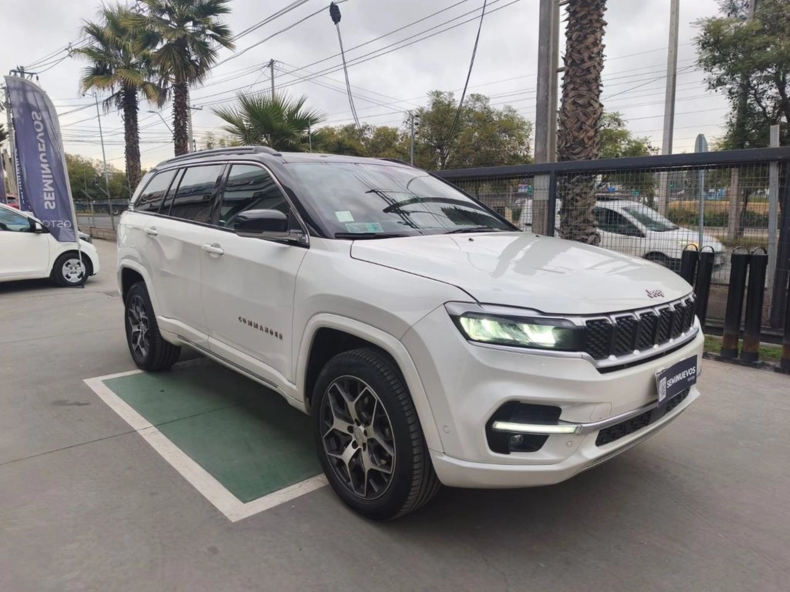 Jeep COMMANDER OVERLAND 4X4 2.0 AUT DIESEL 2023 - Imagen 4 de 20