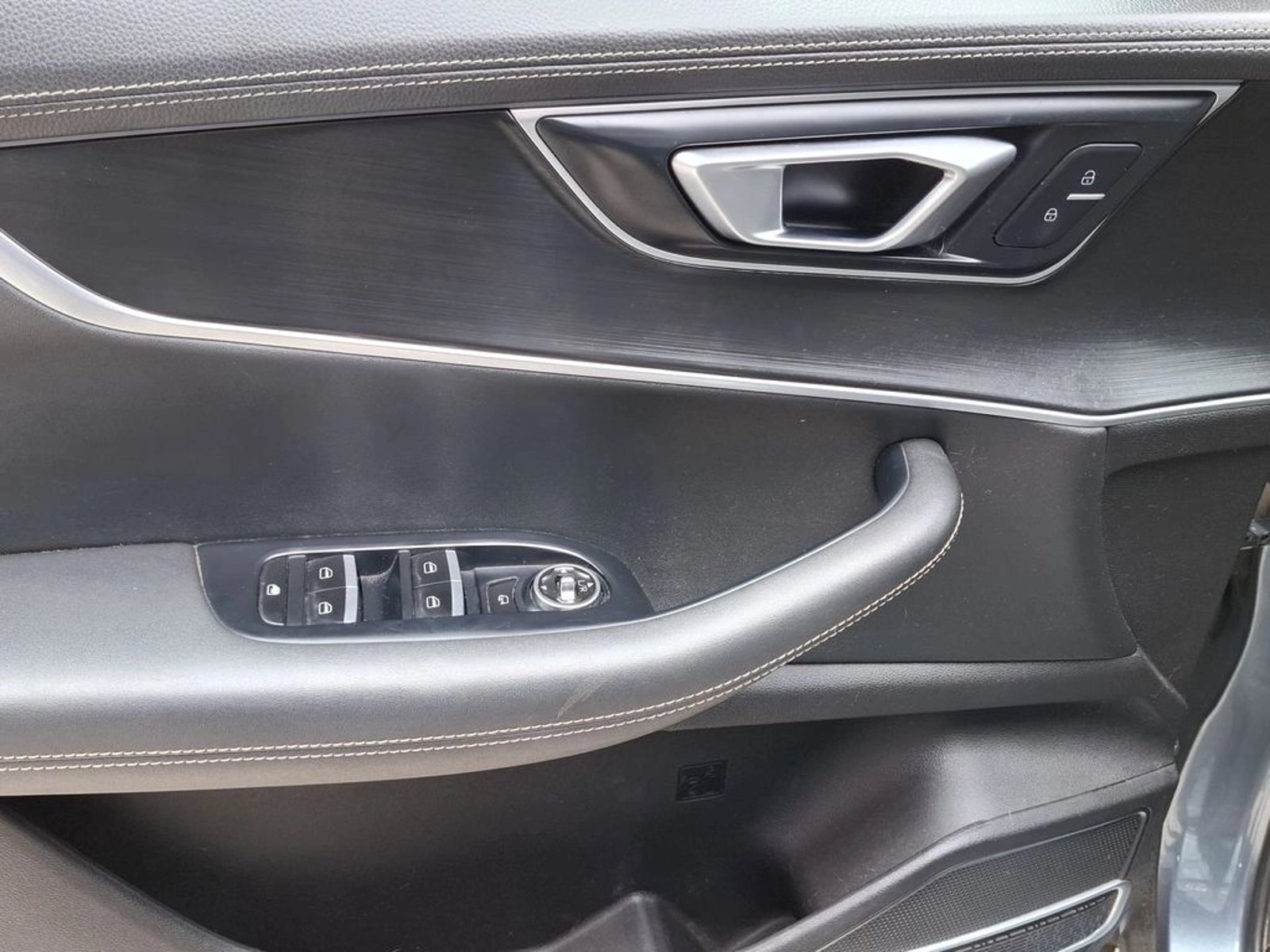 Chery TIGGO 8 MT 1.5 2022 - Imagen 12 de 20