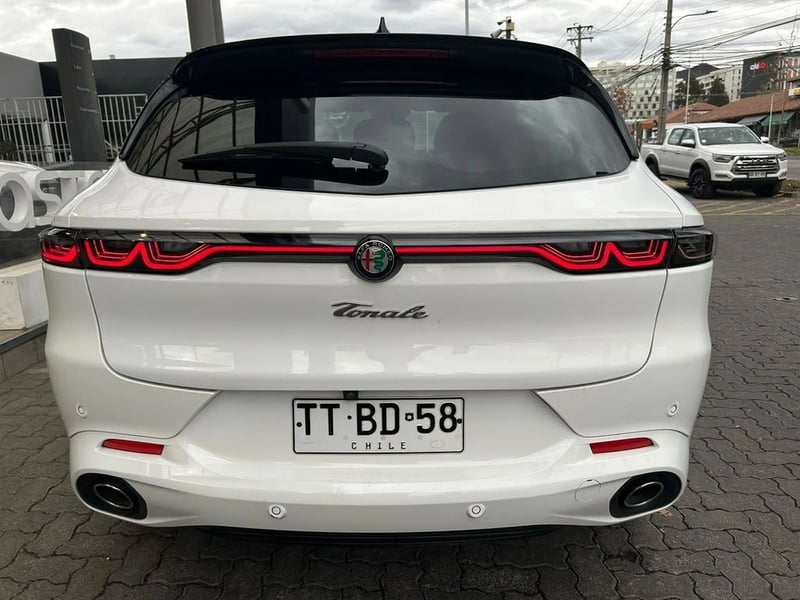 Alfa Romeo TONALE 1.3 TRIBUTO PHEV HYBRID 4X4 AT 5P 2025 - Imagen 6 de 16