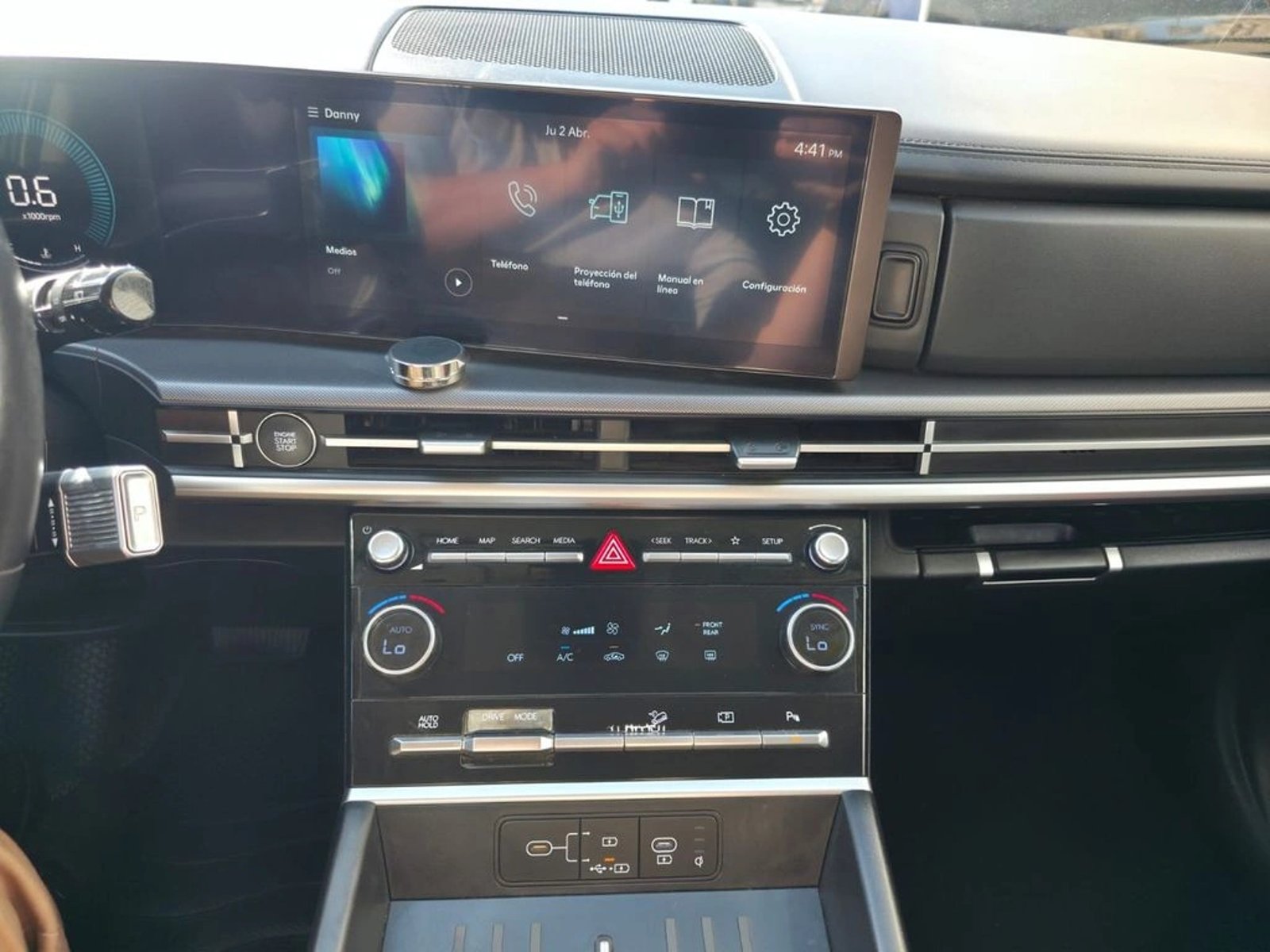 HYUNDAI SANTA FE 2024 - Imagen 15 de 20