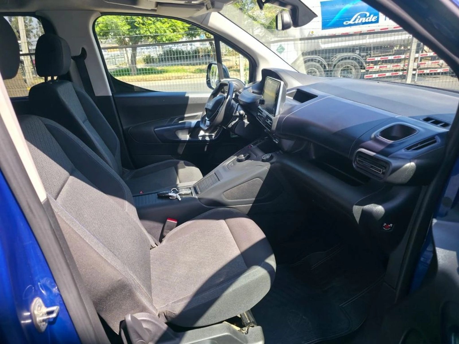 PEUGEOT RIFTER 2023 - Imagen 15 de 20