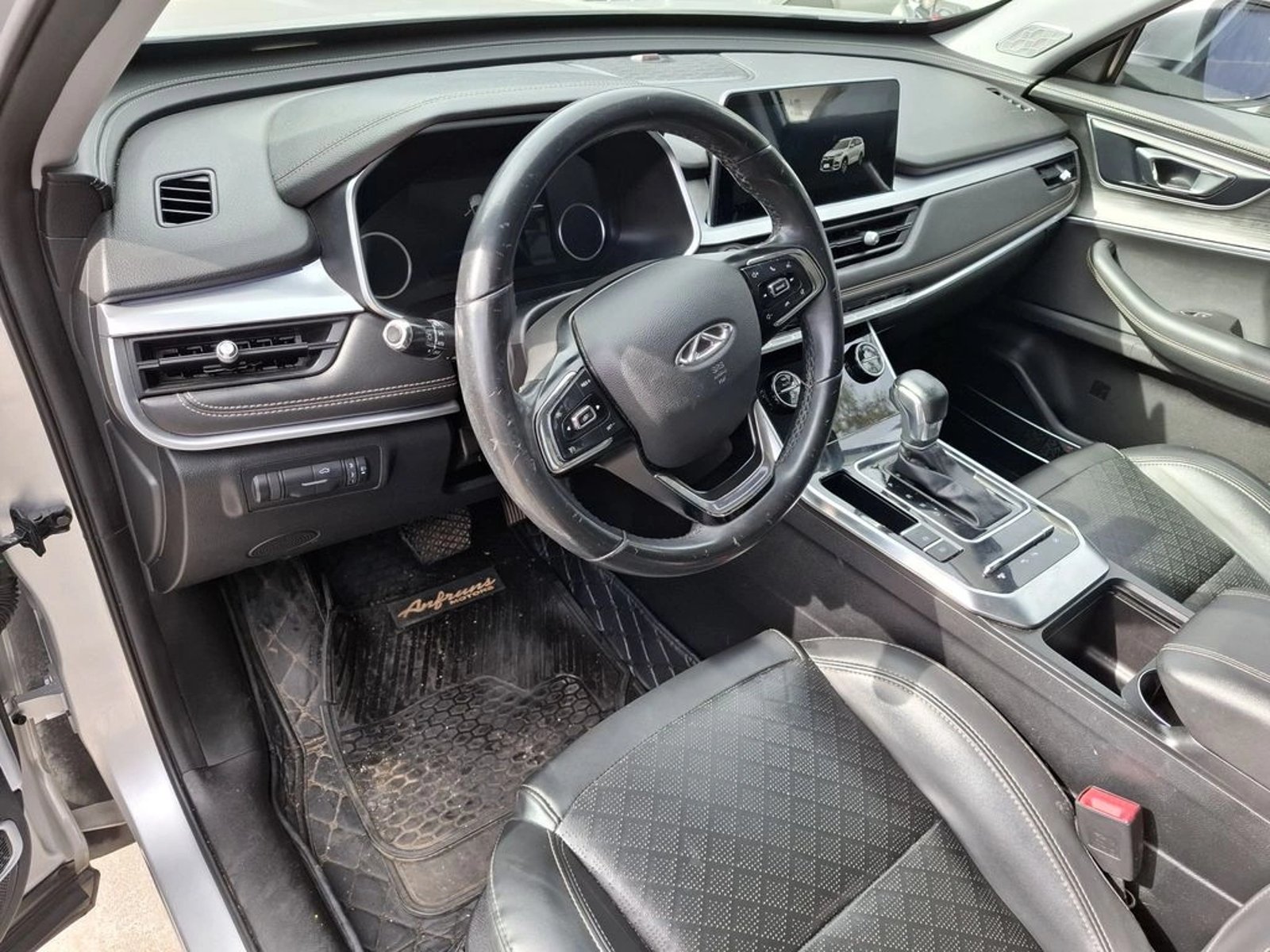 Chery TIGGO 8 1.5T GLX 4X2 DCT AT6 5P 2021 - Imagen 14 de 20