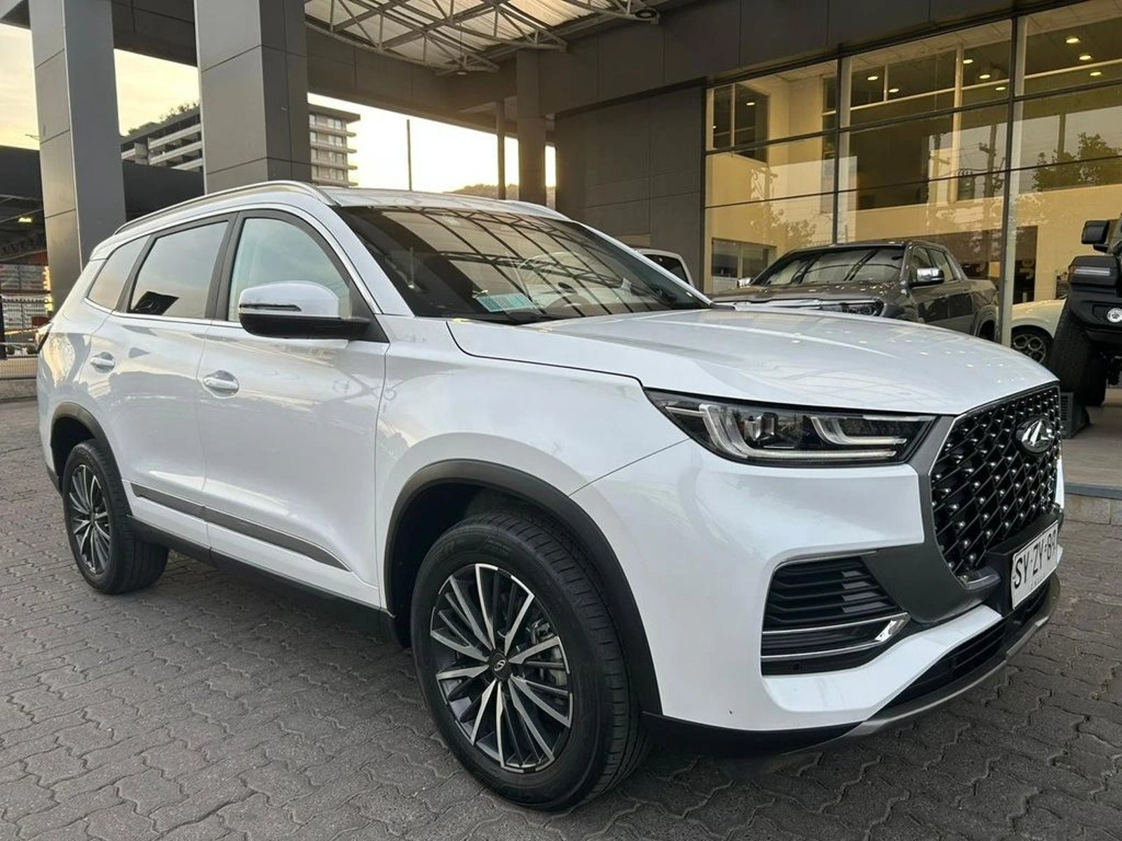 Chery TIGGO 8 PRO 1.5T PHEV HYBRID 4X2 AT 5P 2024 - Foto 4 de 16