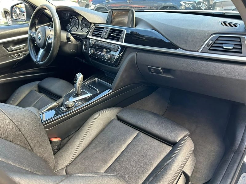 BMW 318 I LCI 1.5 2017 - Imagen 7 de 15