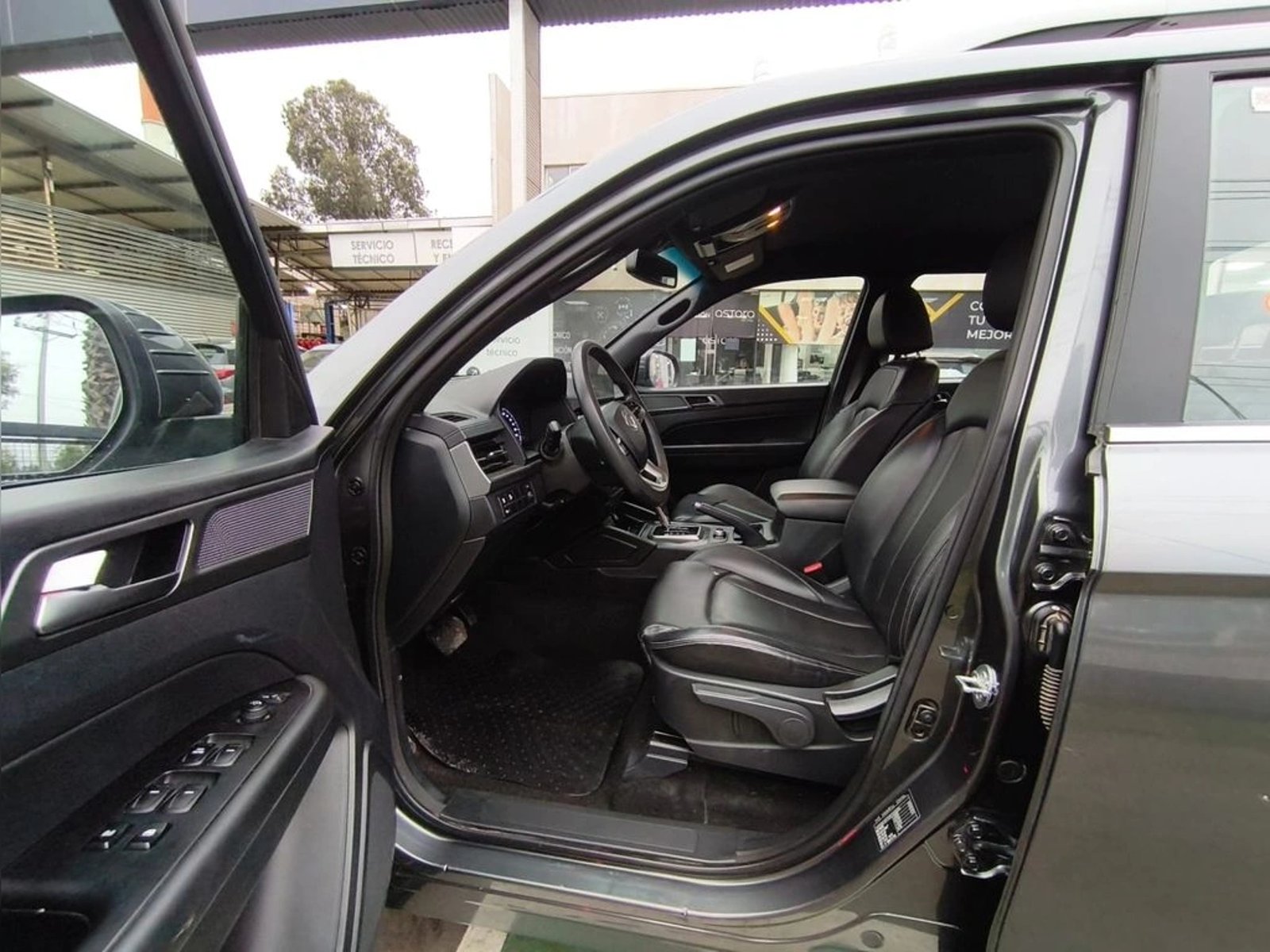 SsangYong GRAND MUSSO LIMITED 2.2 AT 4X4 DSL 2025 - Imagen 11 de 20
