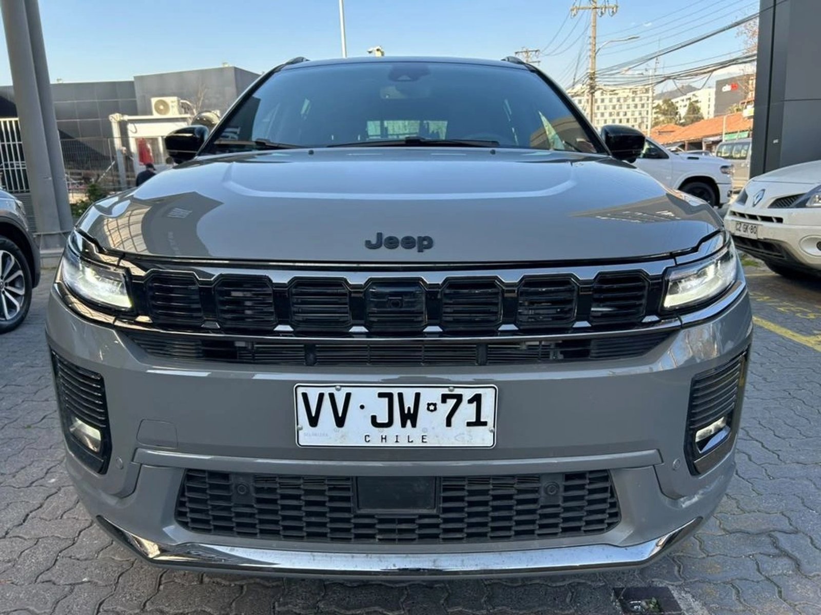 Jeep COMMANDER BLACKHAWK 4X4 2.0 AUT 2026 - Foto 2 de 15