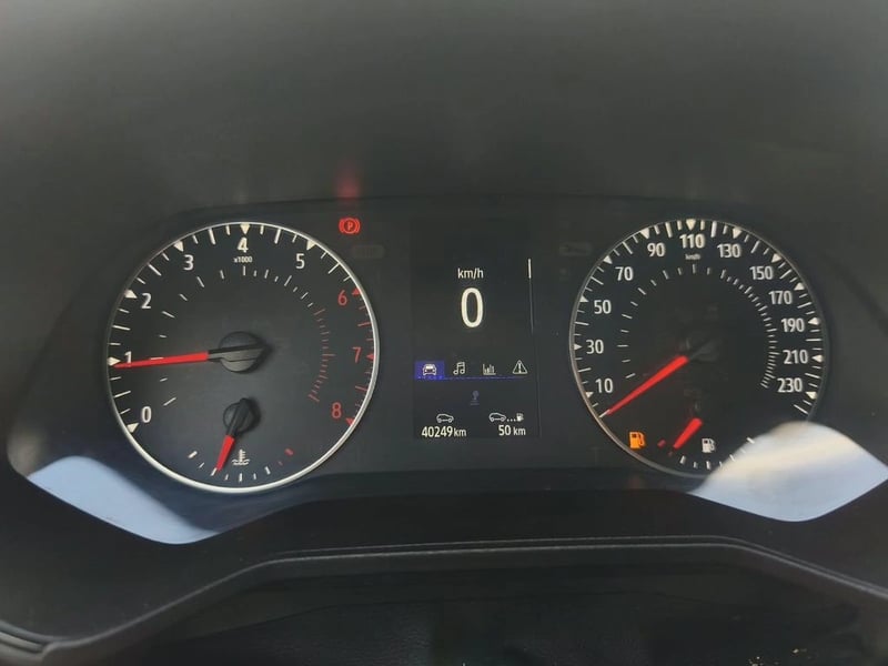 Renault CLIO IV INTENS 1.0T MT 2023 - Imagen 14 de 20