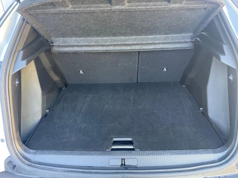 Peugeot 2008 1.2 ALLURE PACK PURETECH 130 AT 2024 - Imagen 19 de 20
