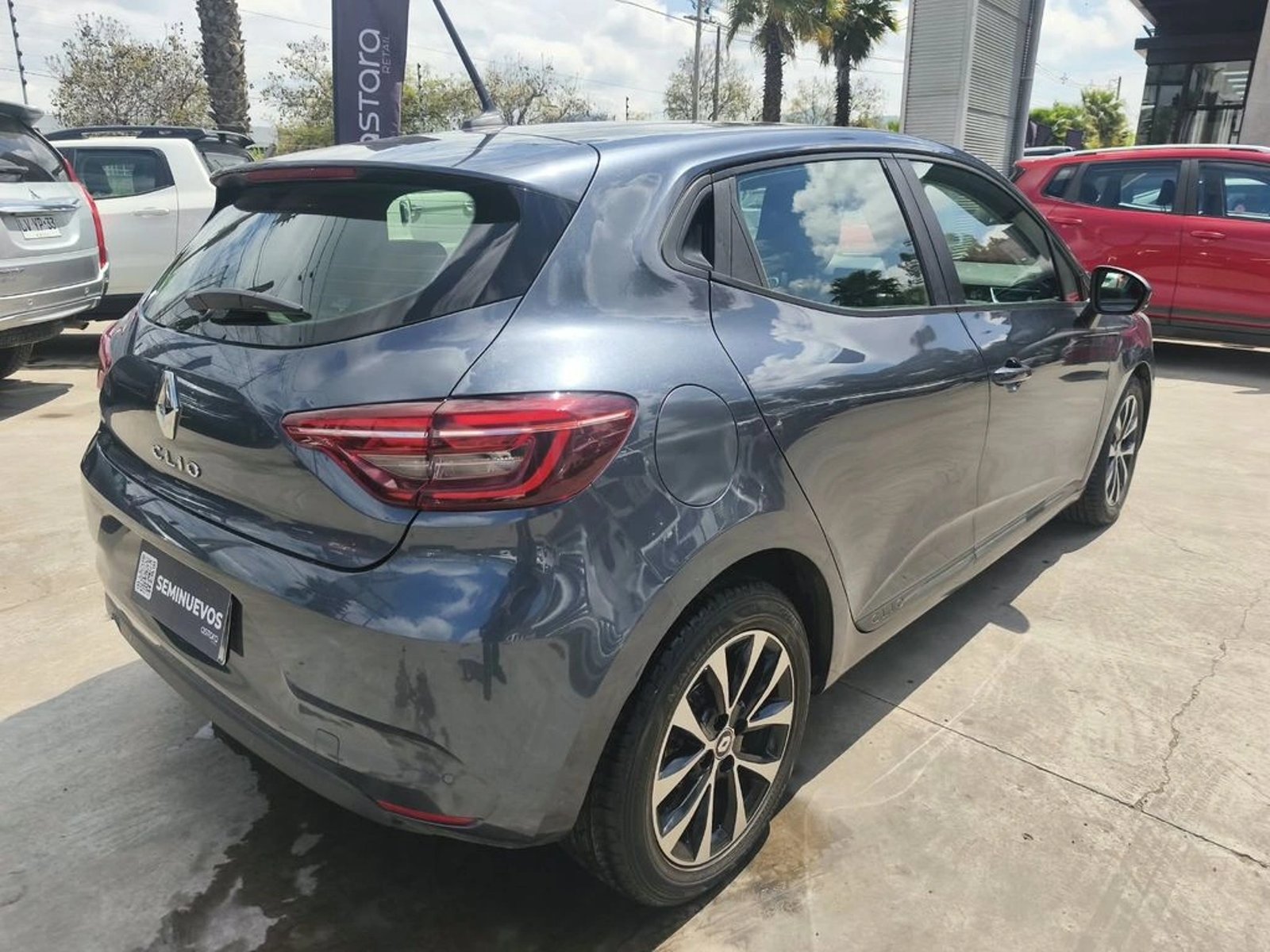 Renault CLIO IV INTENS 1.0T MT 2023 - Foto 4 de 20
