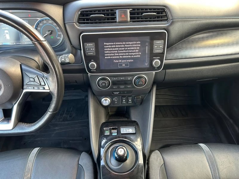 Nissan LEAF ZE1 2022 - Imagen 7 de 16