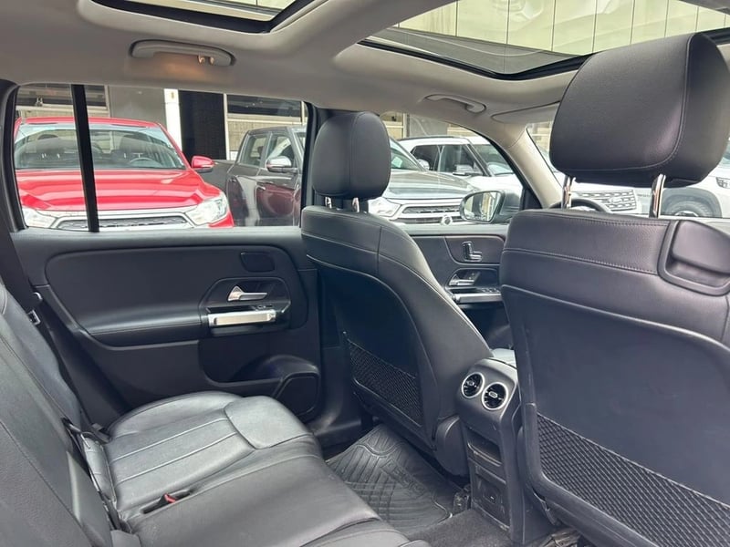 Mercedes-Benz GLB 250 2.0 4MATIC 4X4 AT 5P 2022 - Imagen 7 de 16
