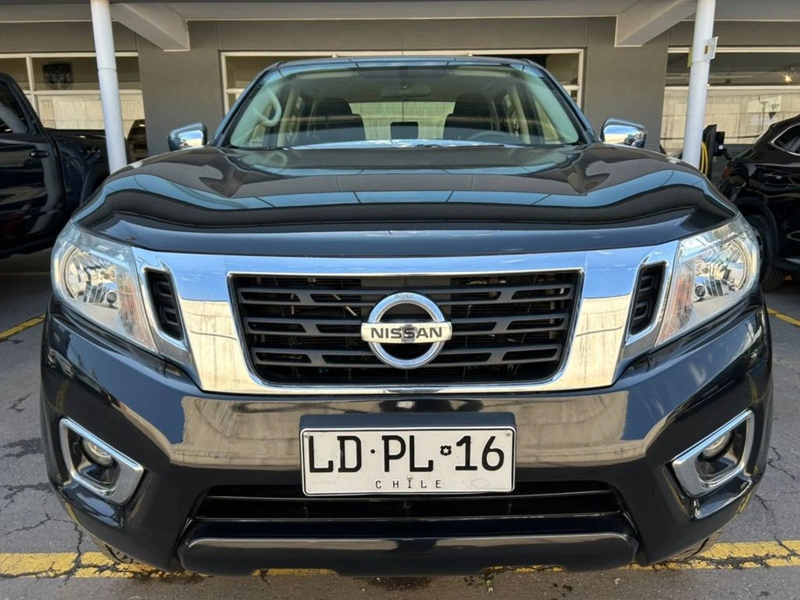 Nissan NP300 DC XE 2.3D MT 2019 - Foto 2 de 16