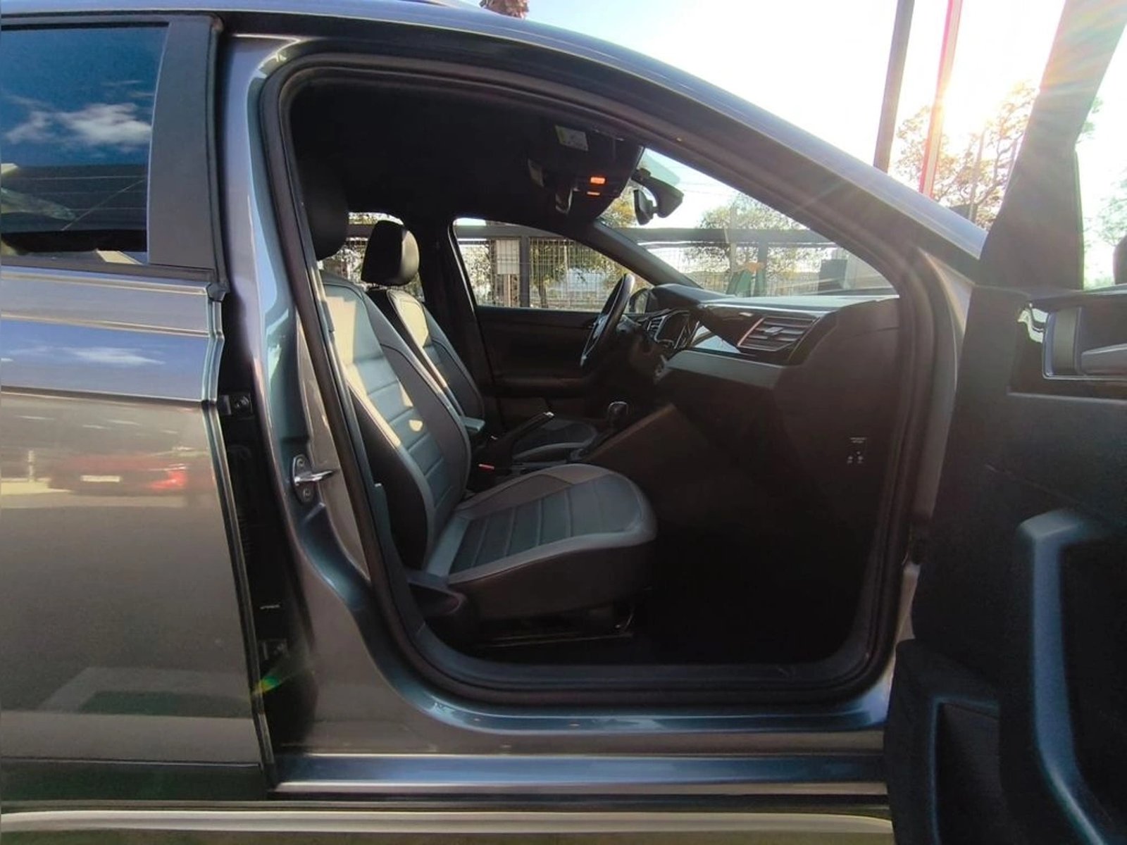 Volkswagen NIVUS 1.0T AT TSI HIGLINE 2022 - Imagen 12 de 17