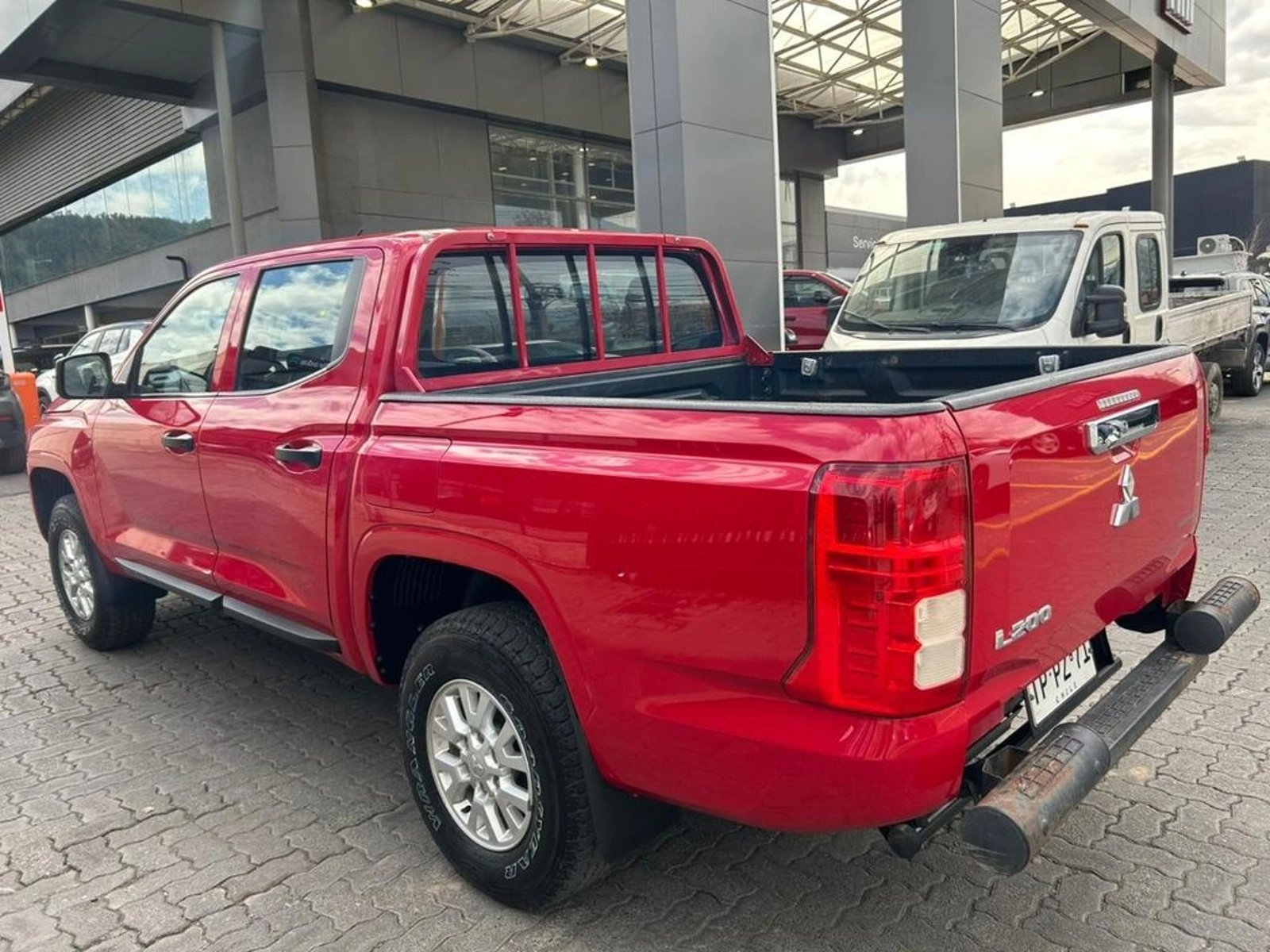 Mitsubishi L200 KATANA XRT 4X4 2.4 2024 - Foto 5 de 17