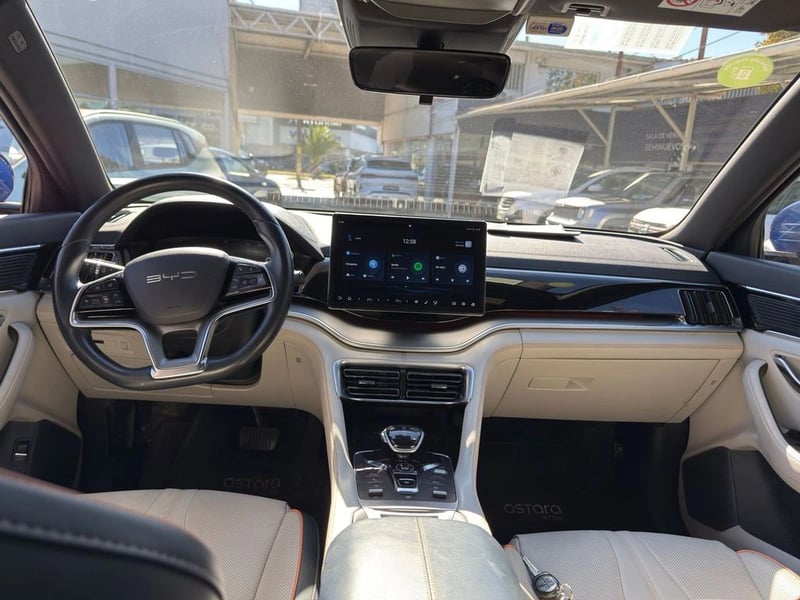 BYD SONG PLUS 0.0 GL AT 4X4 ELECTRICO 2024 - Imagen 12 de 19