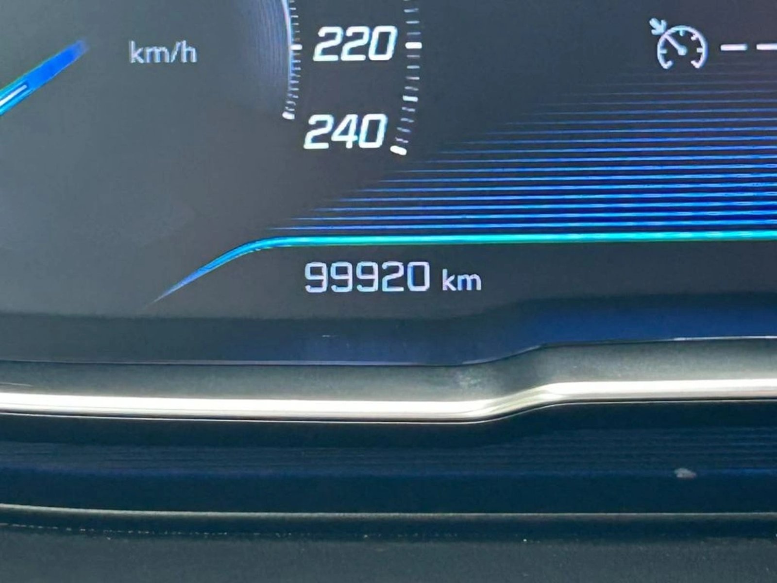Peugeot 5008 1.5 ALLURE DIESEL 4X2 130 AT 5P 2019 - Imagen 6 de 9