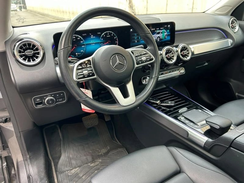 Mercedes-Benz GLB 250 2.0 4MATIC 4X4 AT 5P 2022 - Imagen 11 de 16