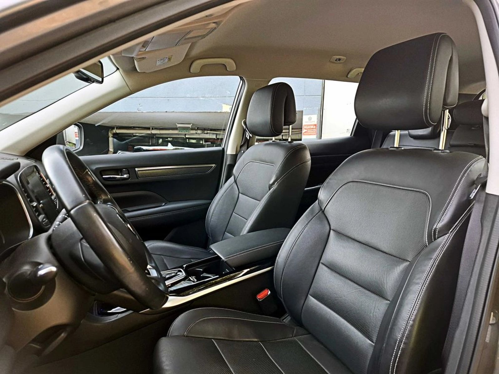 Renault KOLEOS 2.5 ZEN PLUS 4WD AT 5P 2023 - Imagen 15 de 20