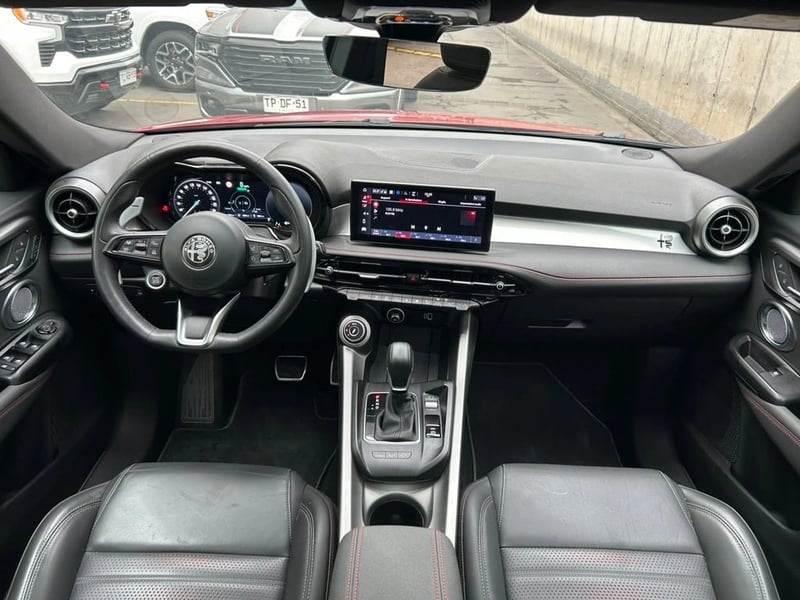 Alfa Romeo TONALE 1.3 TRIBUTO PHEV HYBRID 4X4 AT 5P 2025 - Imagen 9 de 15