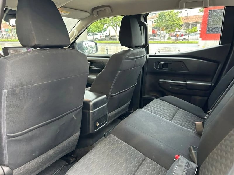 Mitsubishi L200 KATANA XRT 4X4 2.4 2025 - Imagen 8 de 17