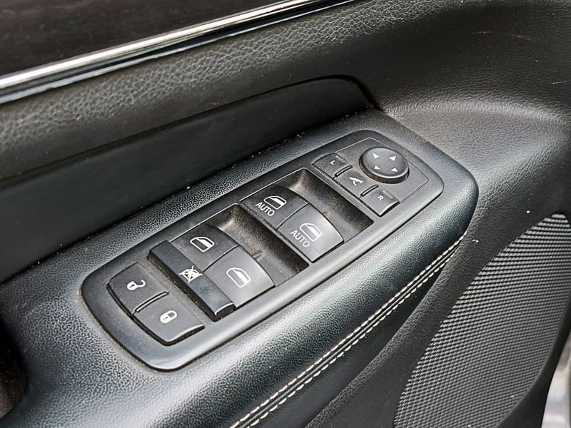 Jeep GRAND CHEROKEE 3.6 LIMITED AT 4X4 2016 - Imagen 12 de 20