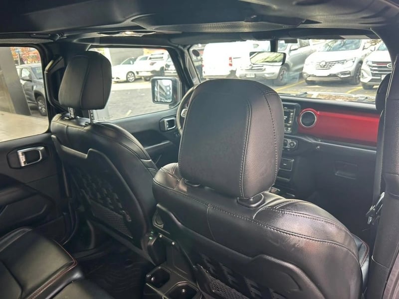 Jeep GLADIATOR 3.6 RUBICON 4X4 DOB. CAB. AT 4P 2024 - Imagen 12 de 14