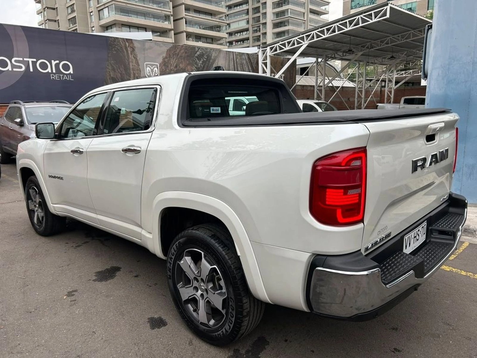 RAM RAMPAGE LARAMIE 4X4 2.2 AUT 2026 - Foto 4 de 16