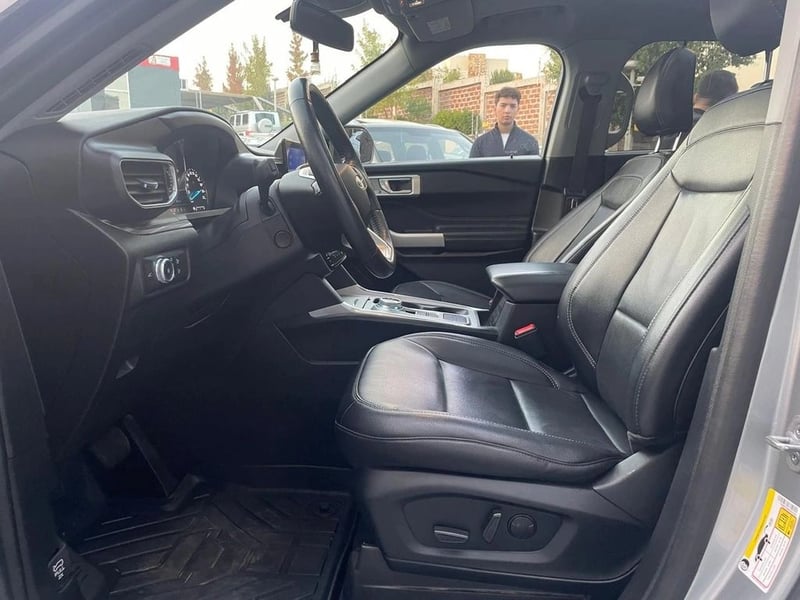 Ford EXPLORER 2.3 LIMITED 2023 - Imagen 12 de 20
