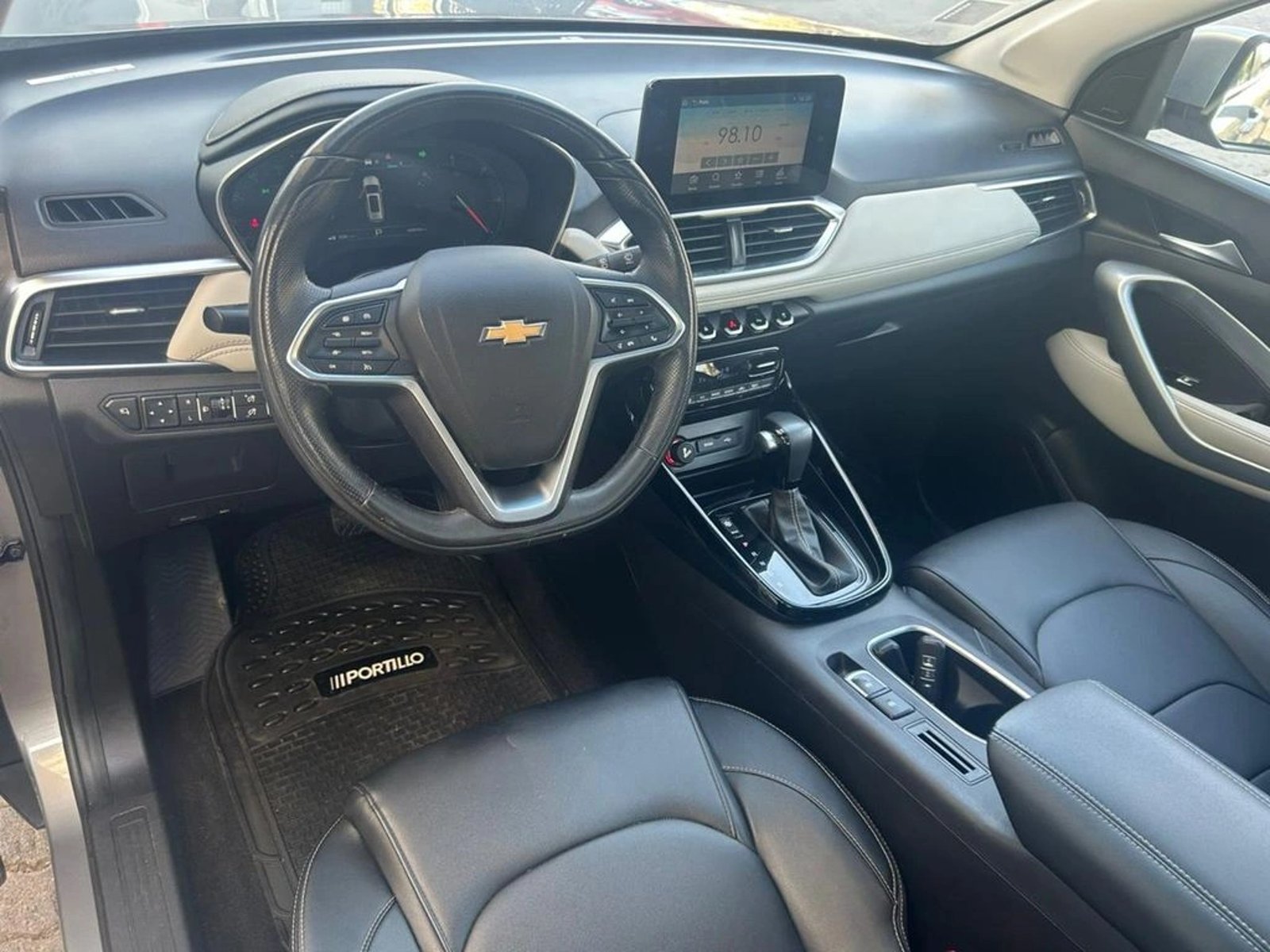 CHEVROLET CAPTIVA 2023 - Imagen 11 de 17