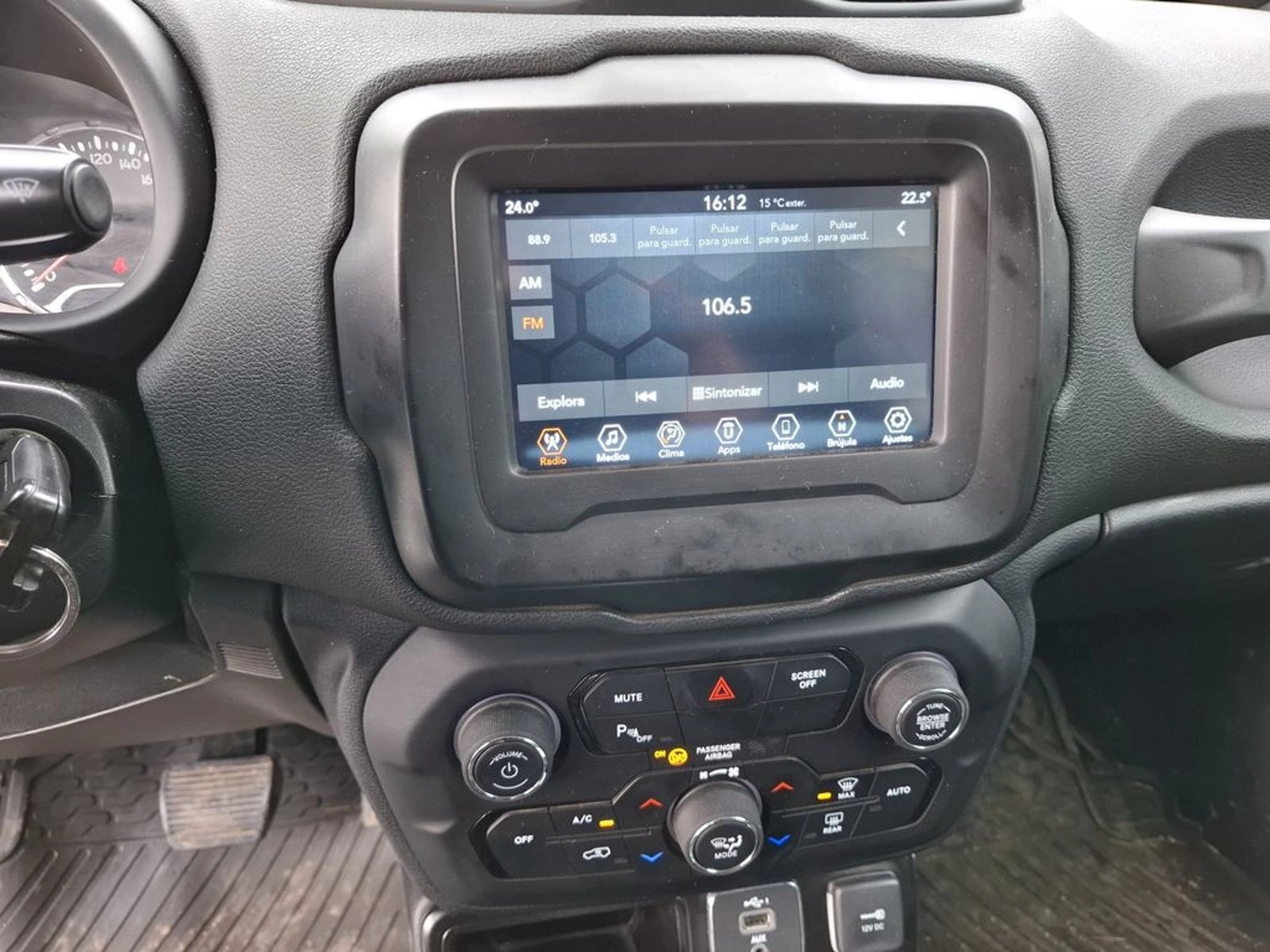 Jeep RENEGADE AT 1.8 2022 - Imagen 20 de 20