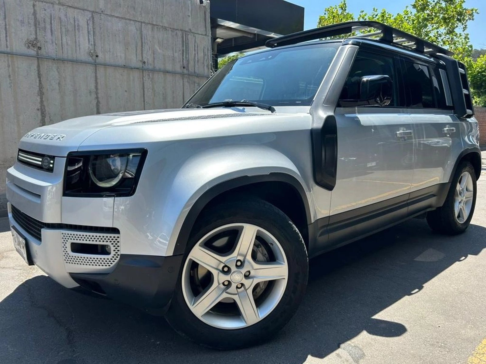 Land Rover DEFENDER 3.0I HSE AT 4X4 2021 - Foto 2 de 14