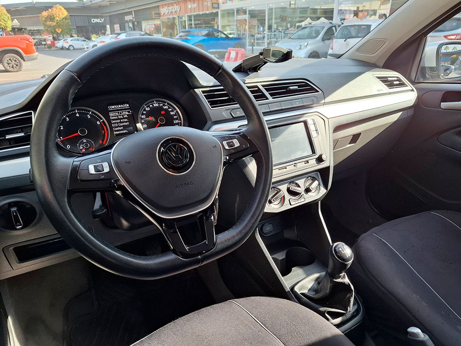 VOLKSWAGEN GOL 1.6 Highline HB MT 5P 2023 - Imagen 11 de 20