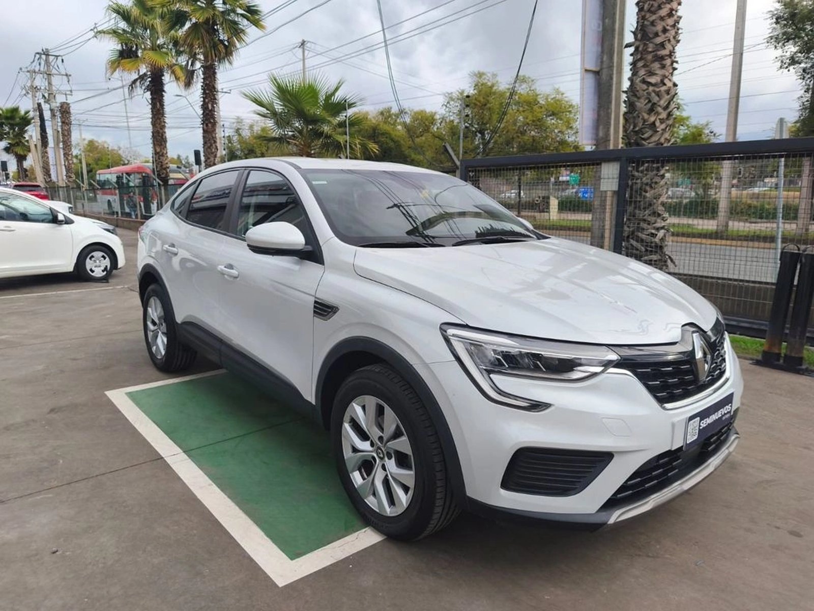 Renault ARKANA 1.3 LIFE AT 2022 - Foto 4 de 20