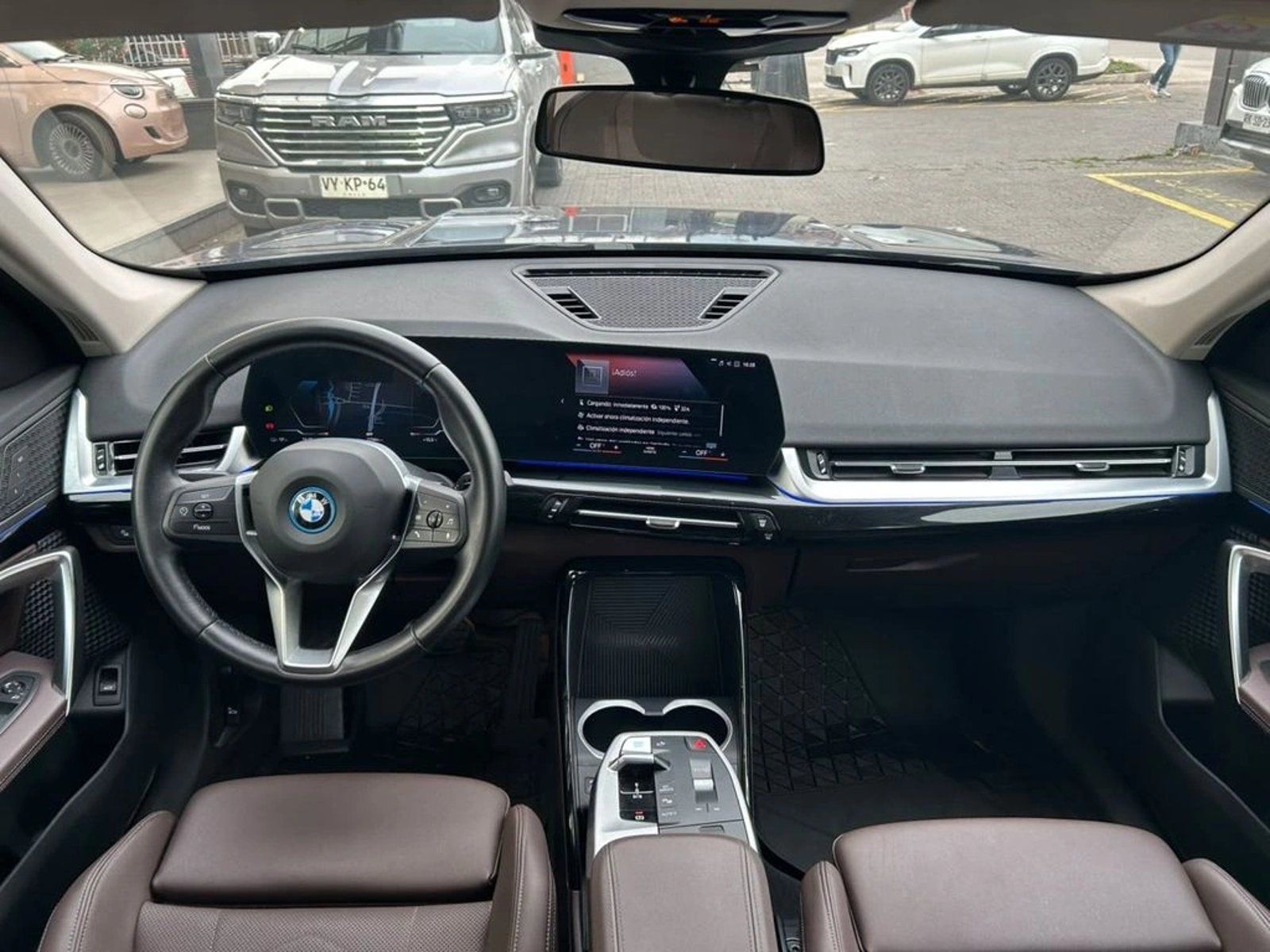 BMW IX1 0.0 XDRIVE40 SUITE AT 4X4 ELECTRICO 2023 - Imagen 9 de 16