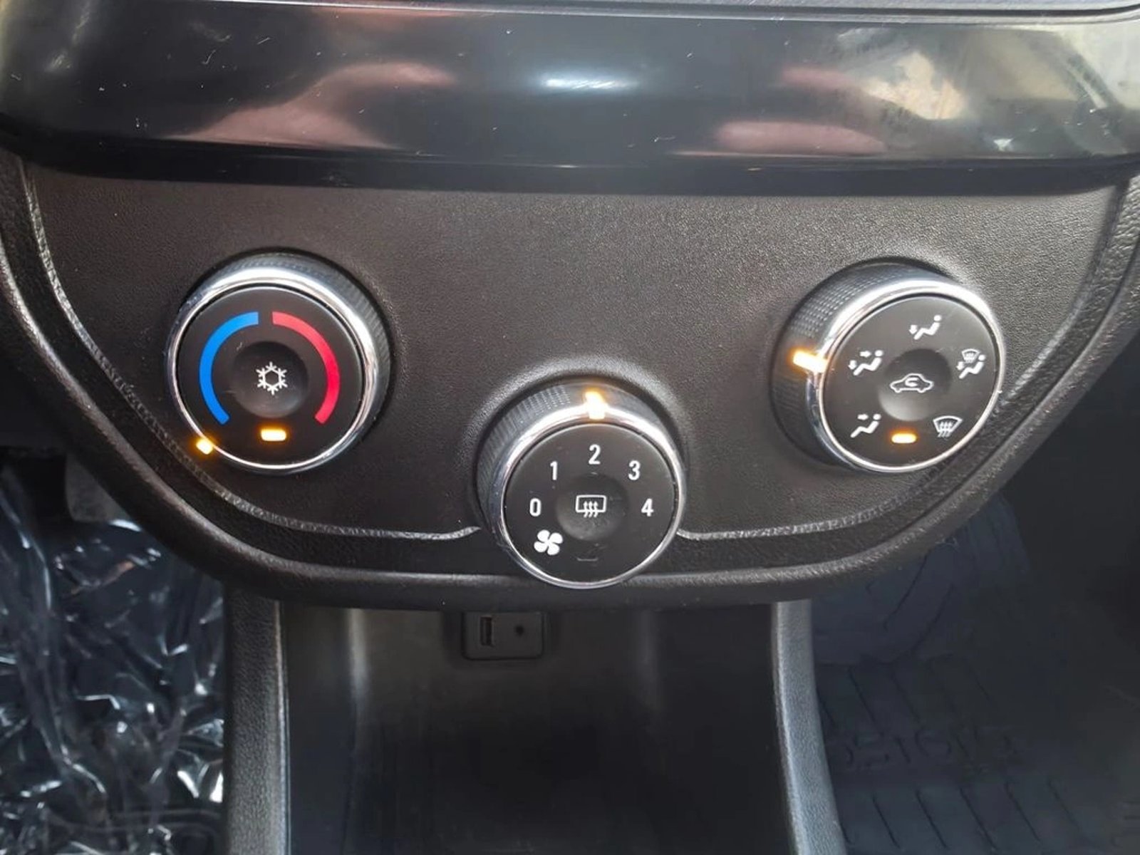 CHEVROLET COBALT LTZ 1.8 MT 2018 - Imagen 16 de 20